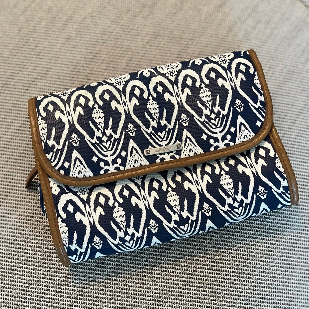 Vintage Stella and Dot Jewelry Organizer